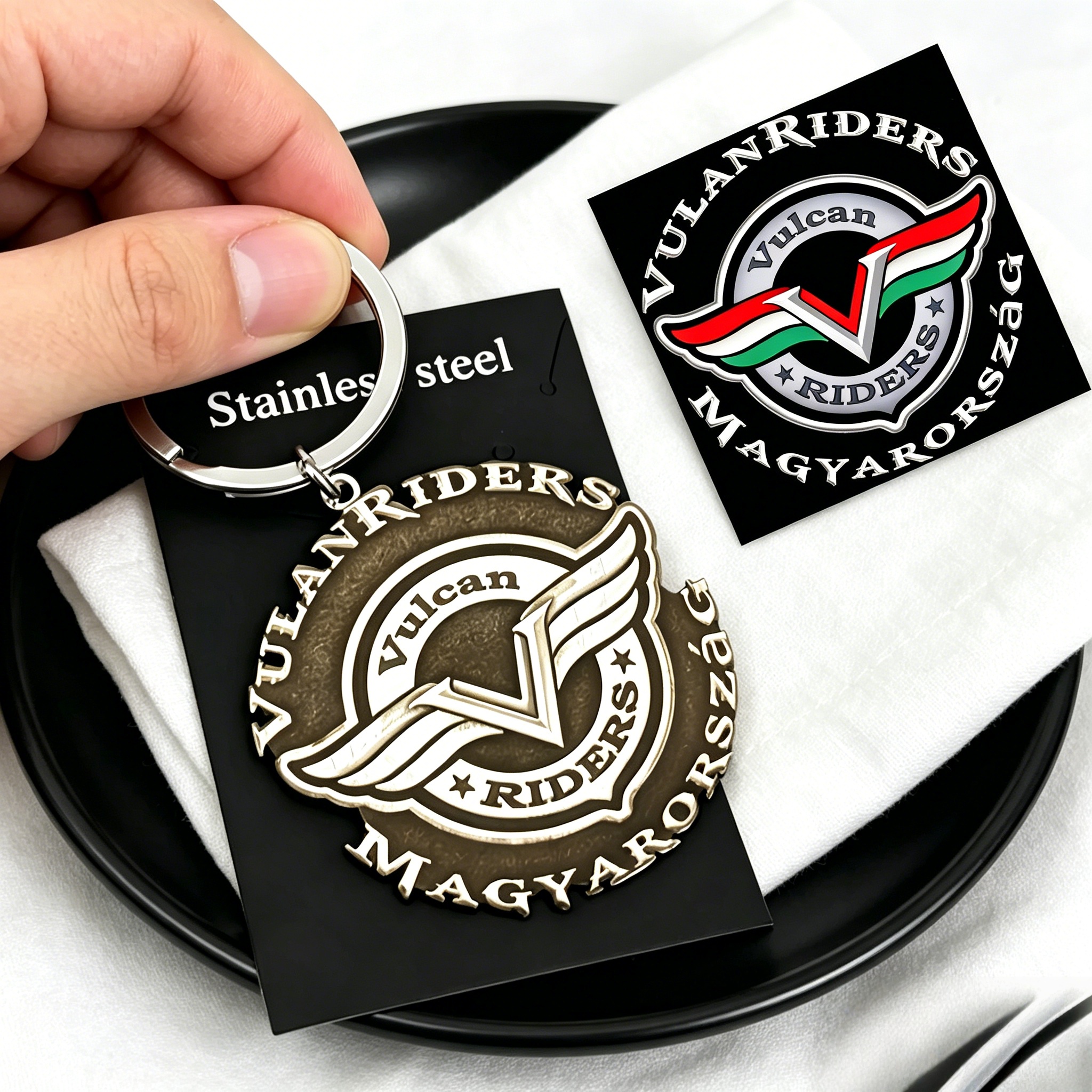 Custom Logo Keychain Vintage P - مراجعة Embroidery Legacy وسعره