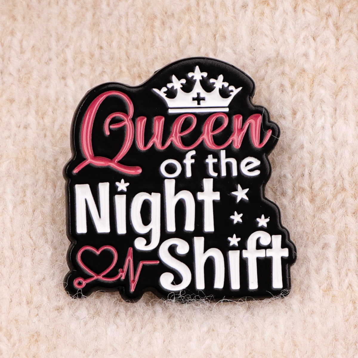 Doctor Nurse Enamel Pin Uterus - مراجعة Embroidery Illustration وسعره