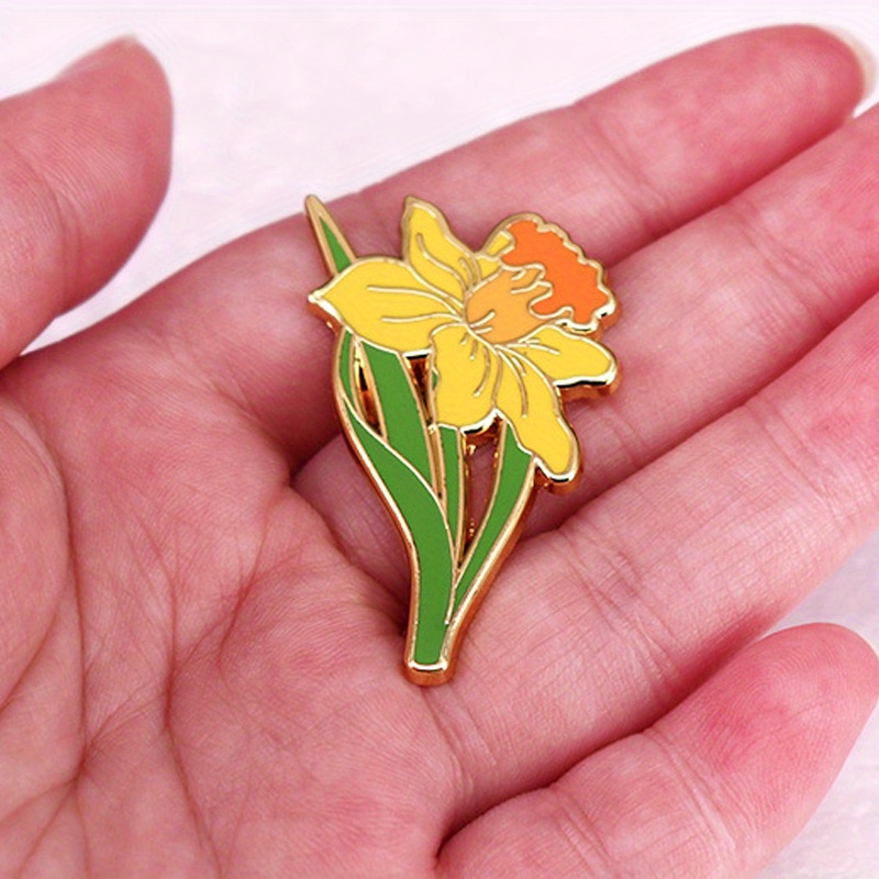 Yellow Daffodil Brooch Herbace - مراجعة Embroidery Legacy وسعره