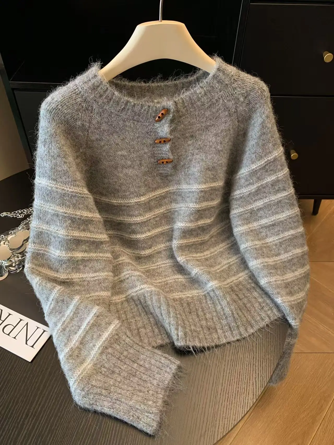 Autumn Winter Women's Striped  - مراجعة Embroidery Shirt وسعره