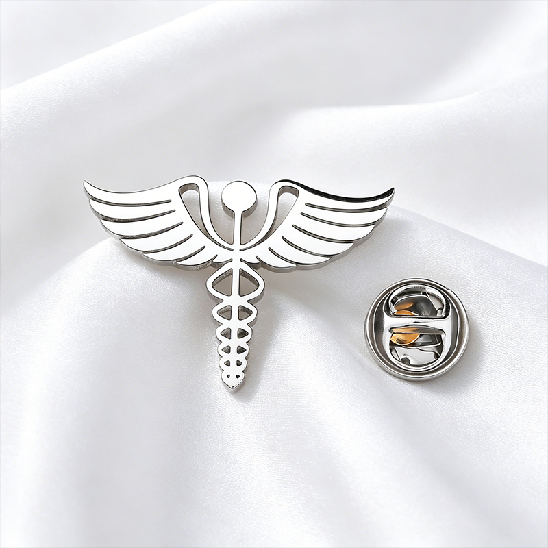 Custom Logo Brooches Custom St - مراجعة Embroidery Illustration وسعره
