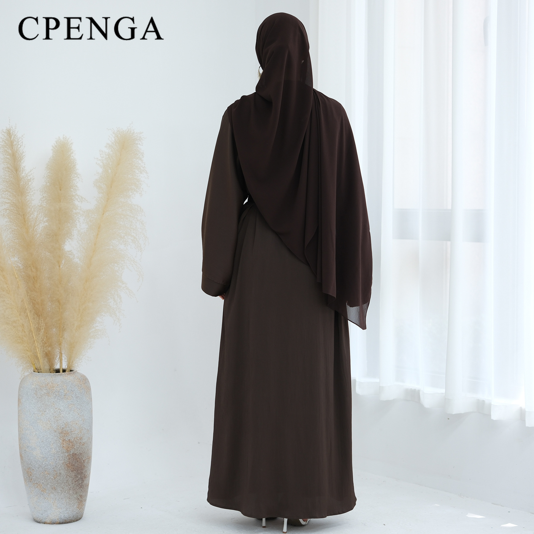 Luxuru Embroidery Dubai Abaya  - مراجعة Embroidery Arabic وسعره