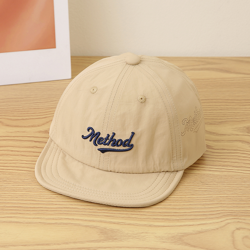 Method American-style bold emb - مراجعة Embroidery Cap وسعره